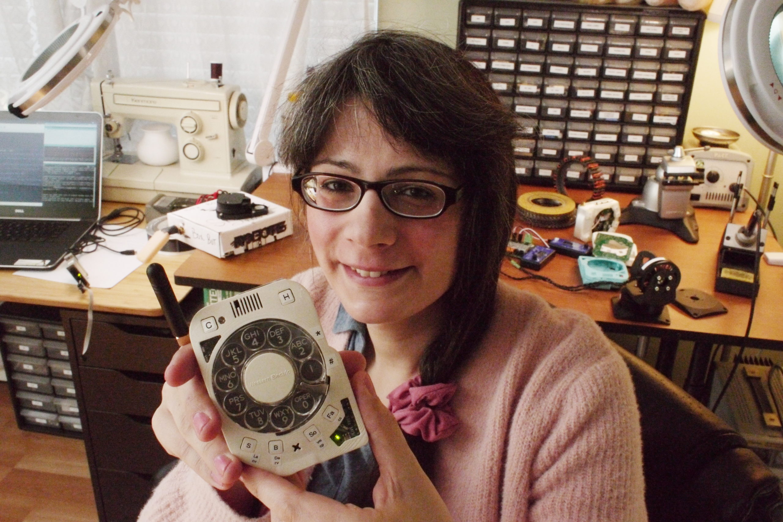 New York Engineer Builds a Distraction-Free Phone with Rotary Dials